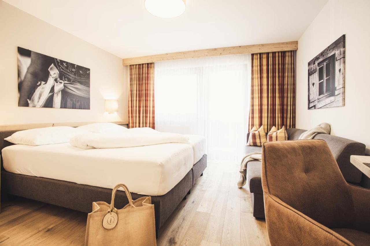 Hotel Johanna Mitten Im Oetztal Umhausen Bagian luar foto